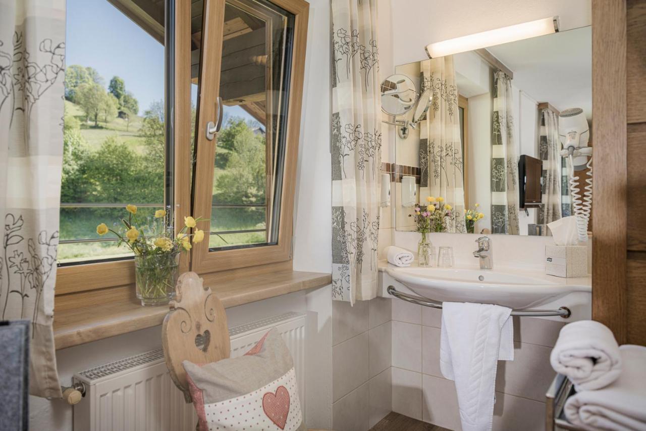 Cafe Pension Koller Brixen im Thale Buitenkant foto