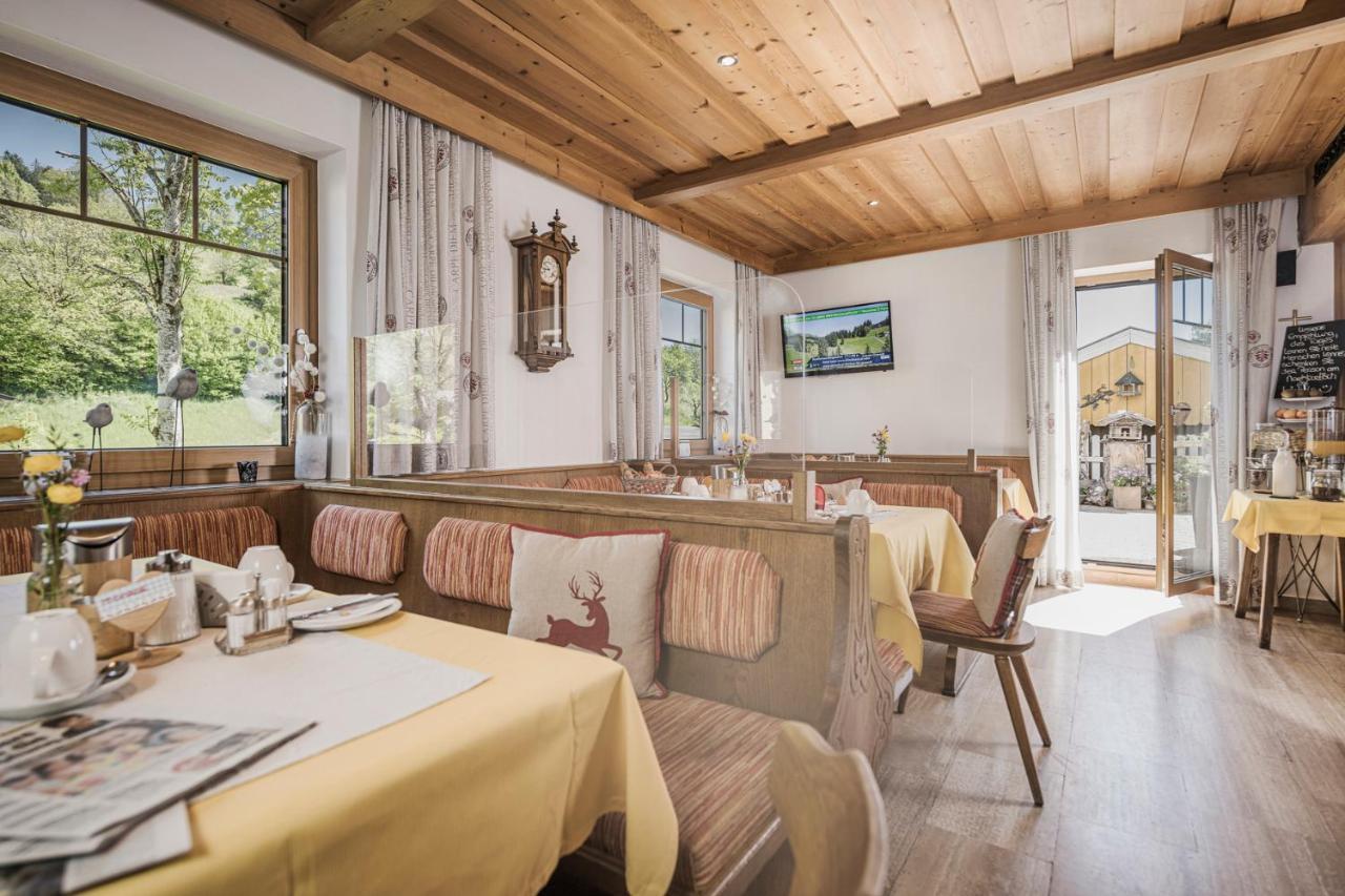 Cafe Pension Koller Brixen im Thale Buitenkant foto