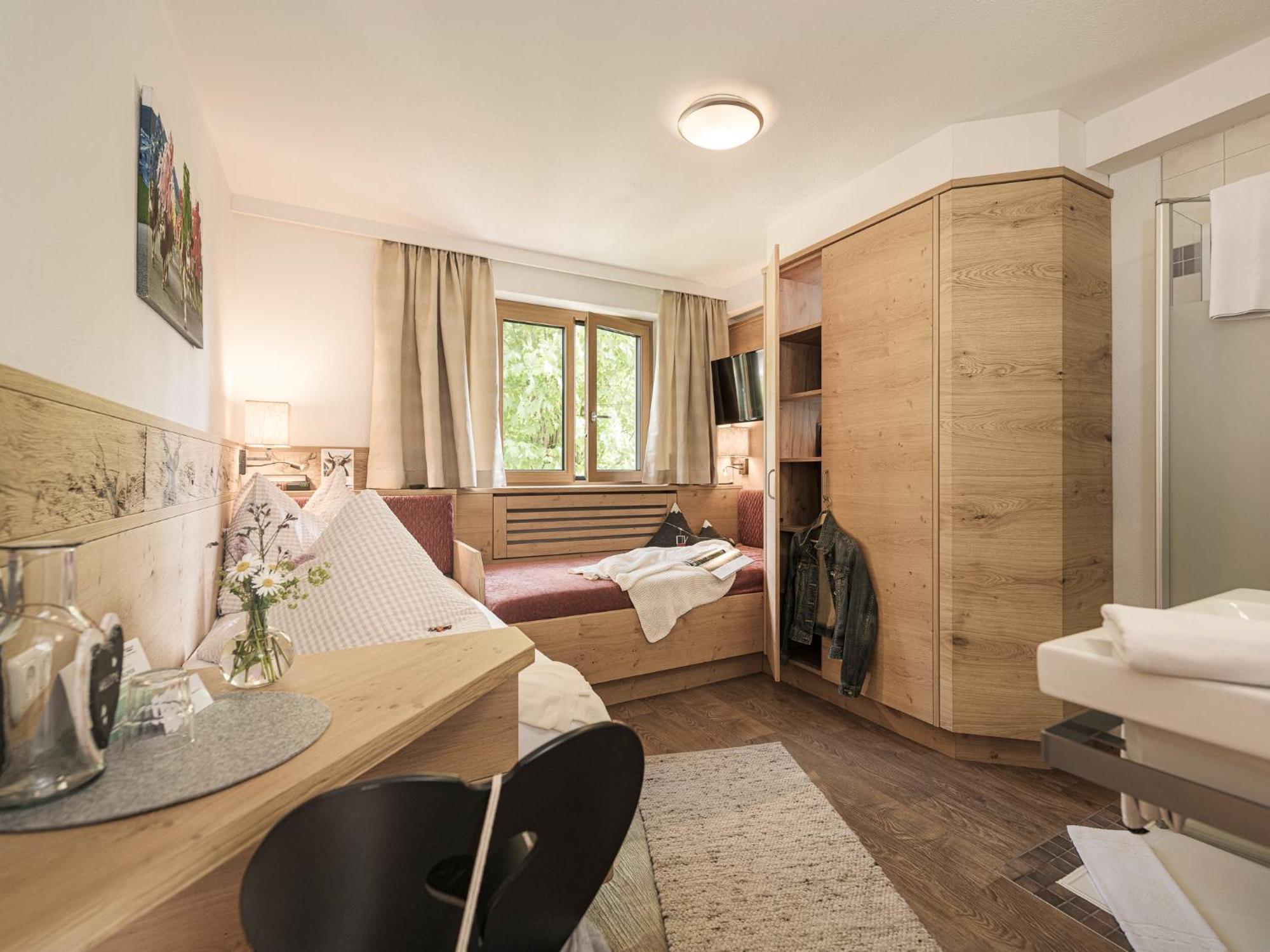 Cafe Pension Koller Brixen im Thale Buitenkant foto