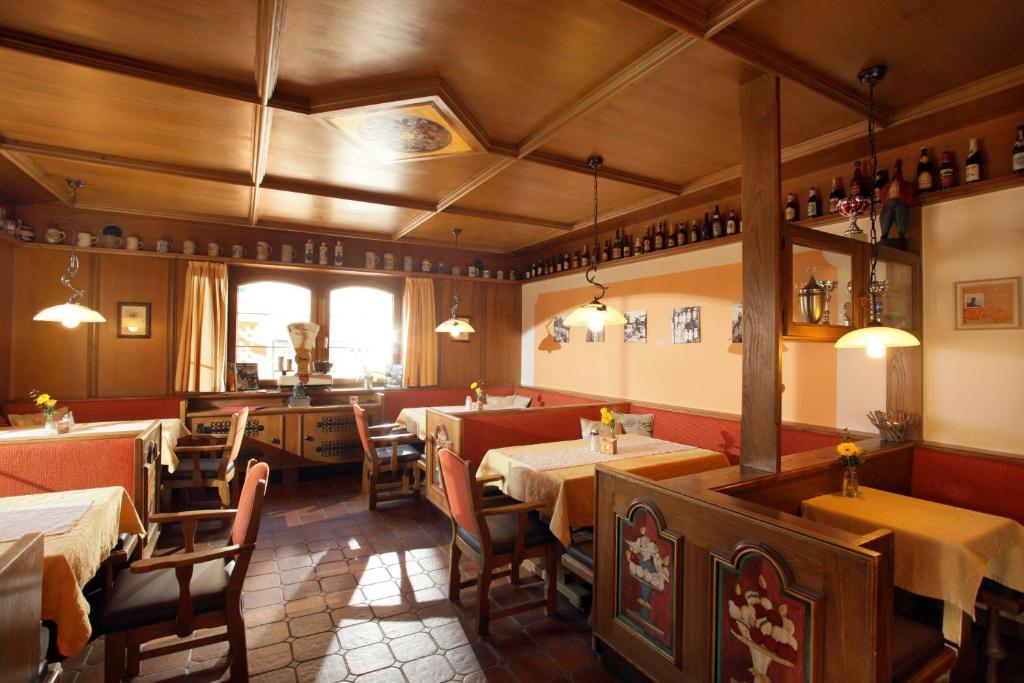 Cafe Pension Koller Brixen im Thale Buitenkant foto